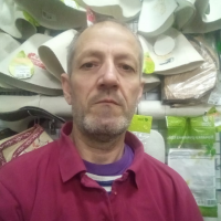   Мусо Мусоев. Сотрудники магазина TMF в Москве по адресу МКАД 17-й км, вн. сторона, ТЦ «38М», 2 этаж